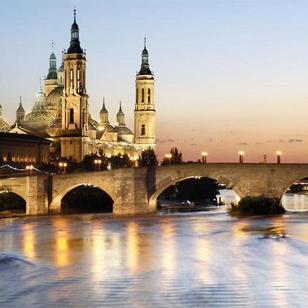 Zaragoza Y Sus 2 Catedrales Apartment Exterior photo