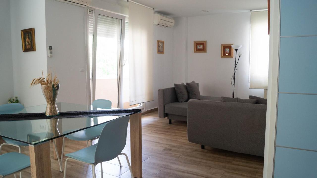 Zaragoza Y Sus 2 Catedrales Apartment Exterior photo